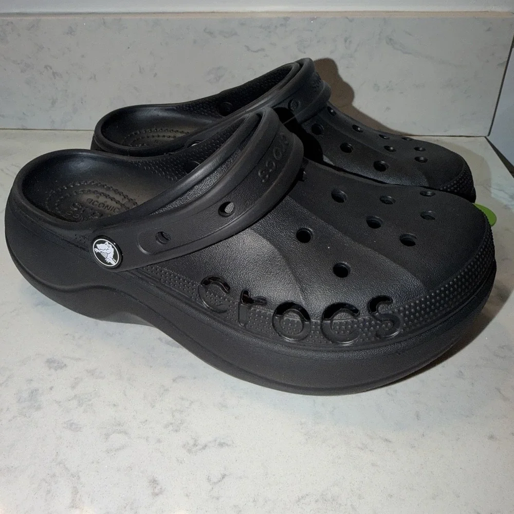 Crocs Women's Platform Shoes Baya Platform Clogs, Platform Shoes for Women sz 7